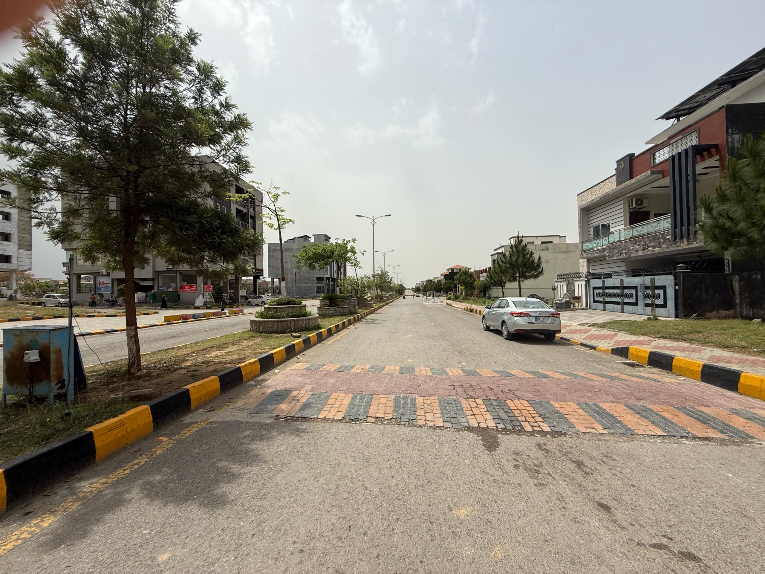 200 SQYD PLOT FOR SALE IN F-17 ISLAMABAD