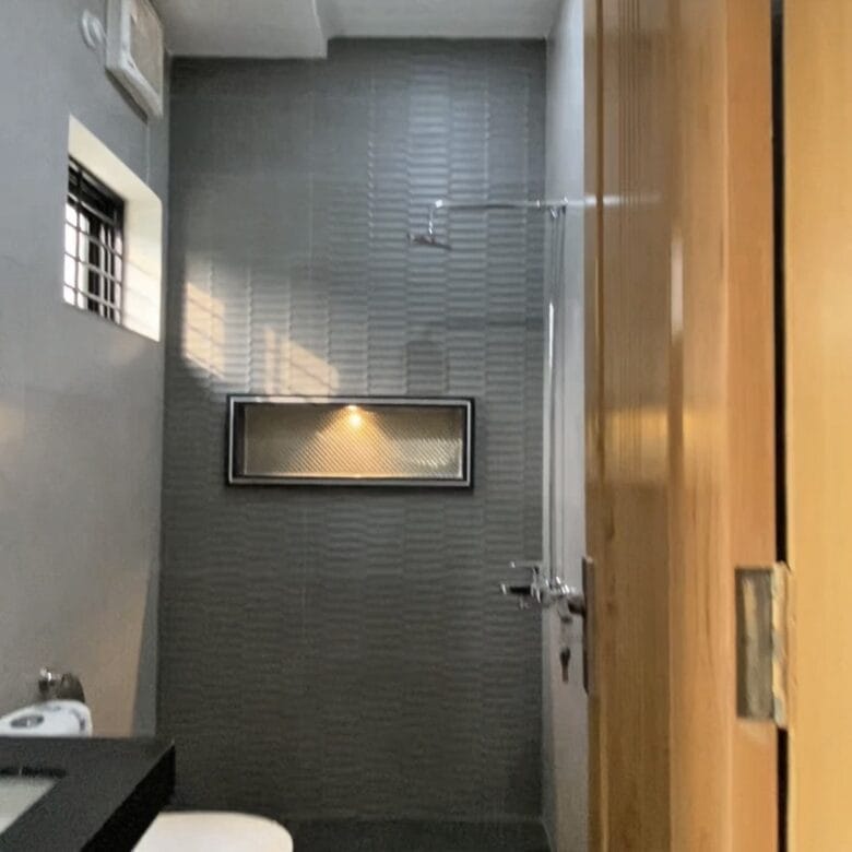 780