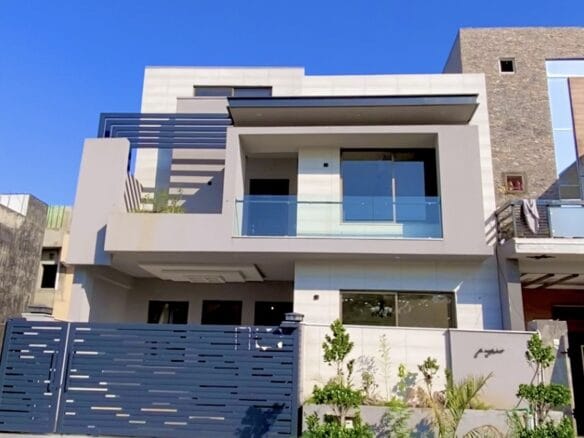 8 Marla House for sale in Faisal Town A Block