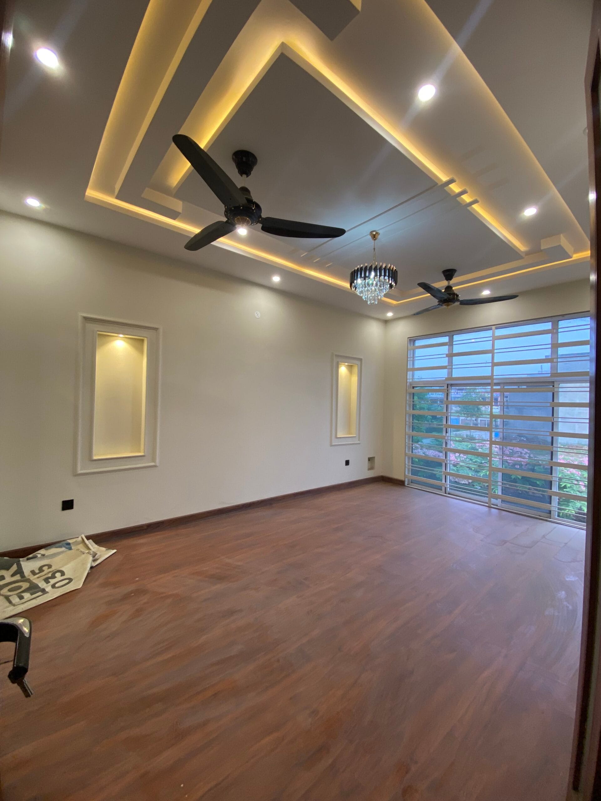 8 Marla House for sale in TNT F-17