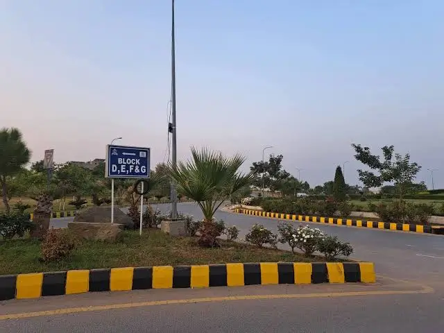 5 Marla plot for sale in Faisal Hills