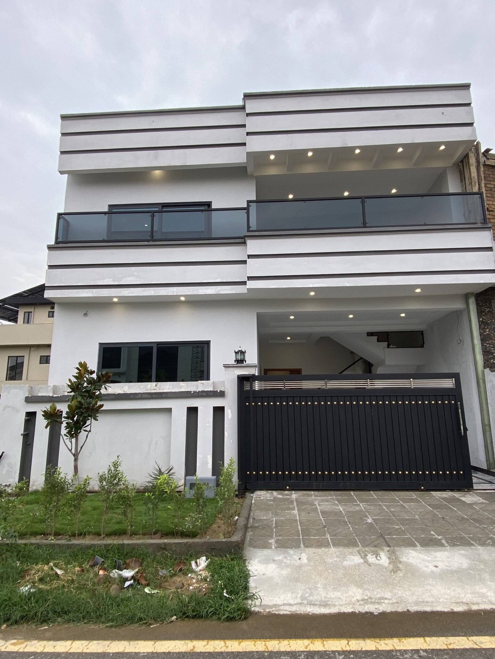 IMG_2043 8 Marla House For Sale with basement in Faisal Town A Block