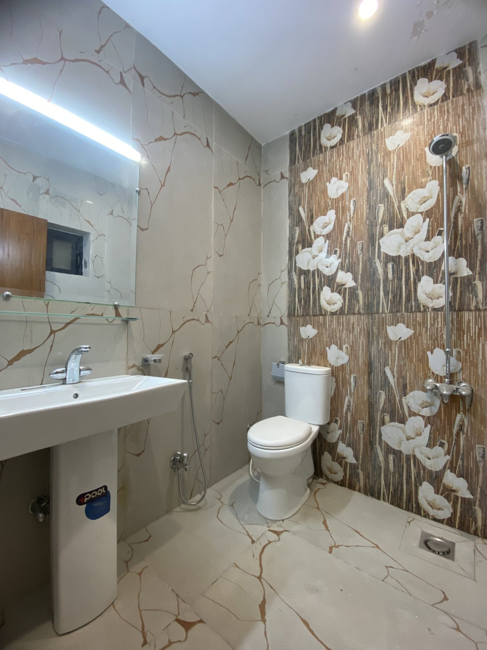 IMG_2048 8 Marla House For Sale with basement in Faisal Town A Block