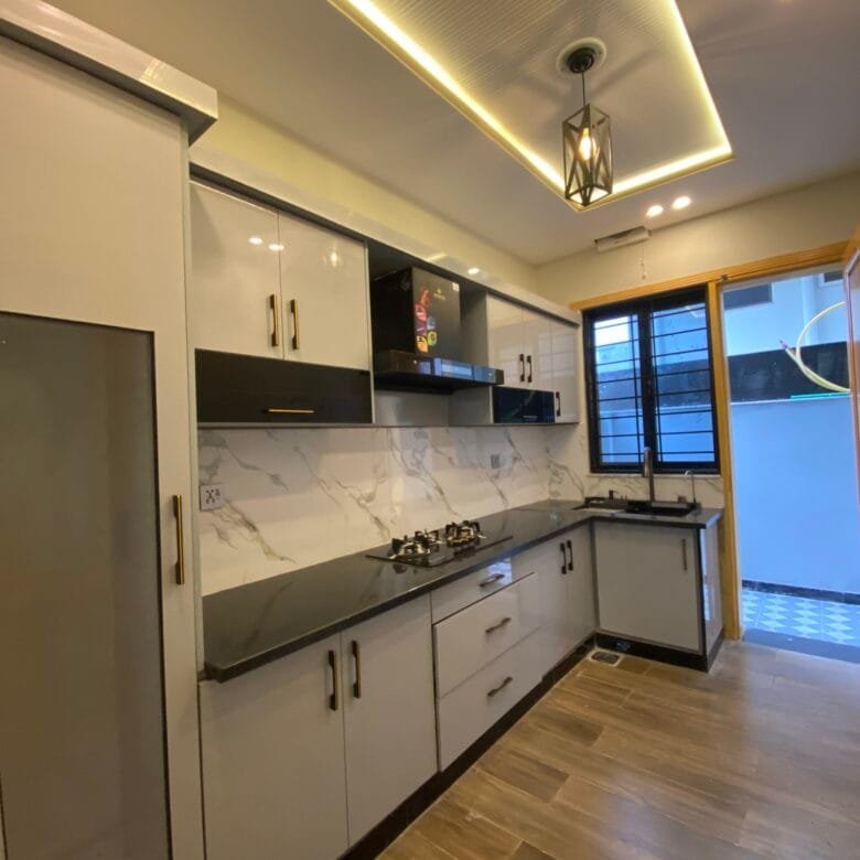 780