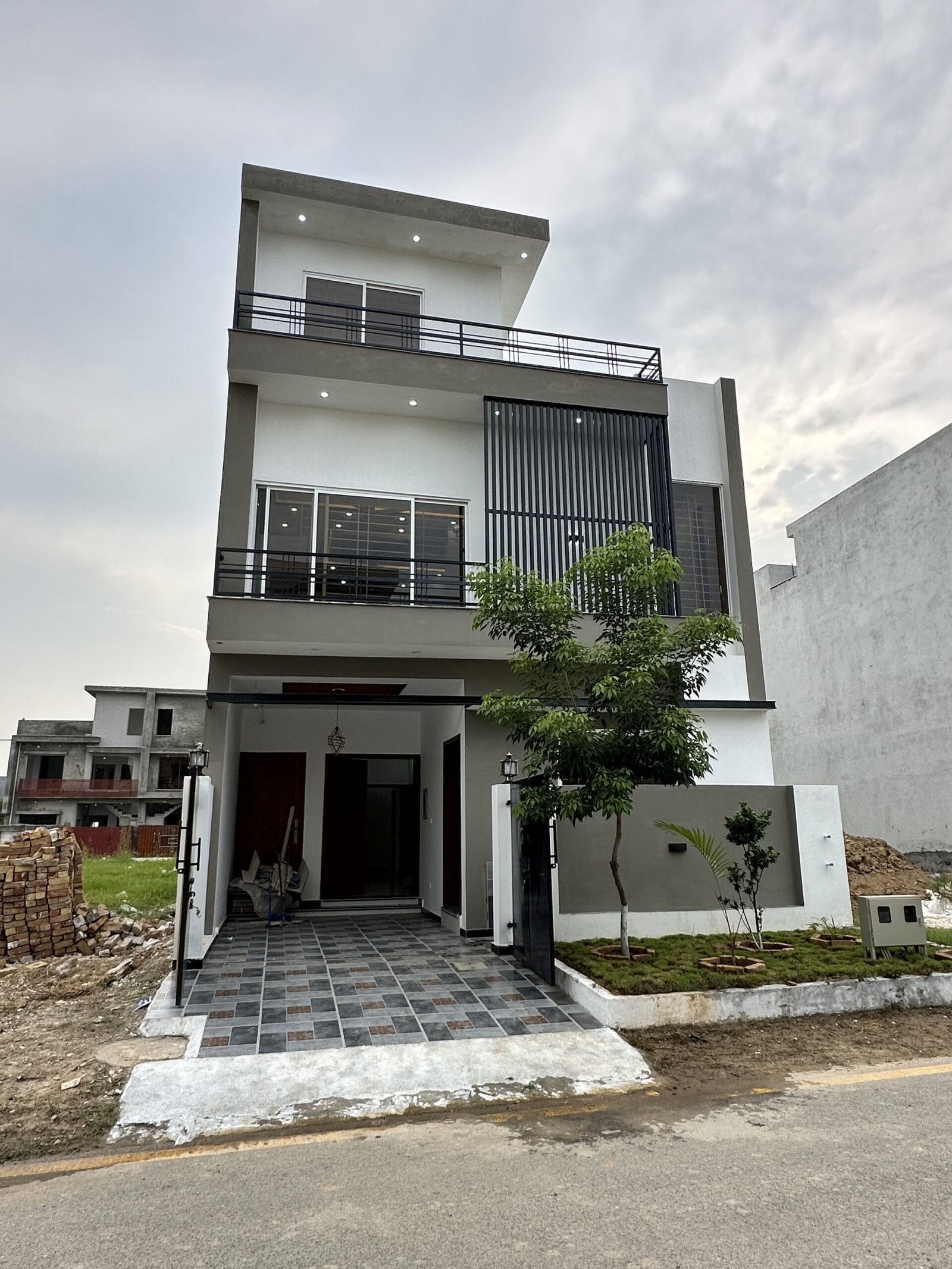 5 Marla House For Sale In Faisal Town C Block