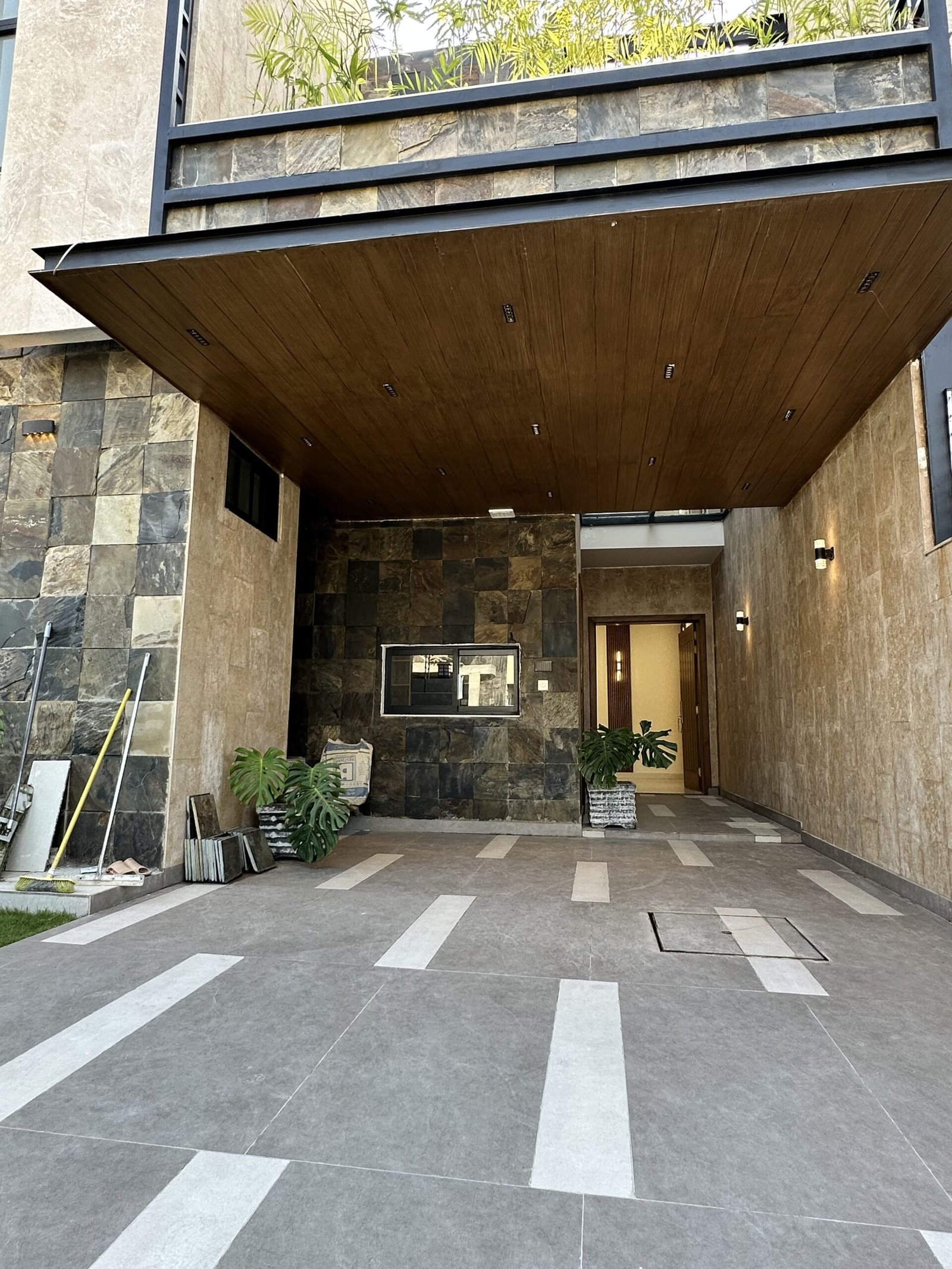 Double Heighted 10 Marla House For Sale In B-17 Multi Garden E Block 8 Marla Extra Land Total 18 Marla House