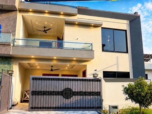 8 Marla House For Sale In Faisal Town A Block